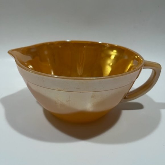 Vintage Fire King Peach LUster Oven Ware Batter bowl with pour spout Lip - Picture 1 of 6